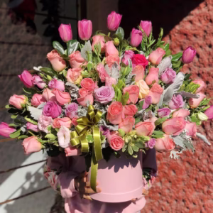 Mix de pasteles en caja