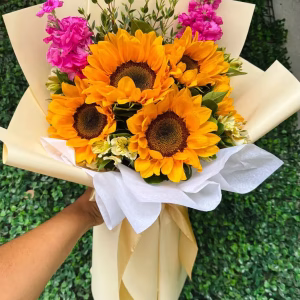 Ramo 5 girasoles